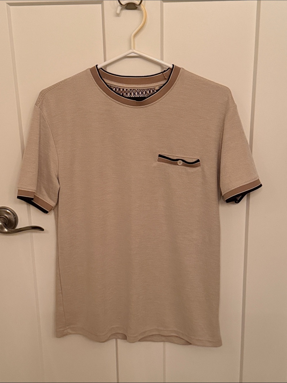 Men's Denim & Flower by Ricky Singh Beige Short-Sleeve Crew Neck Shirt, size S